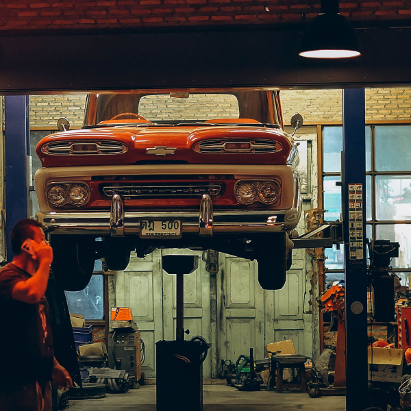 Repairing damaged cars
